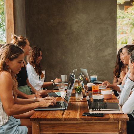 Salinas Waves & Wifi - Coworking & Coliving Space In Popoyo מראה חיצוני תמונה